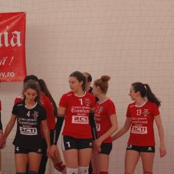 VOLEI: Senioarele se deplaseaza la Oradea