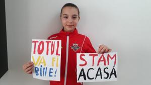 Stam acasa!