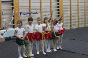 Serbarea de Craciun - Grupa Elena Luca - Sc.27