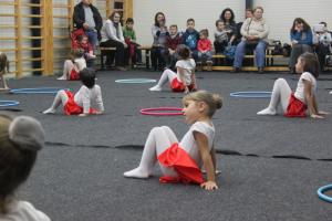 Serbarea de Craciun - Grupa Elena Luca - Sc.27