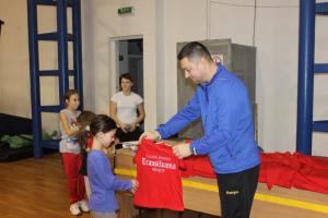 Mos Craciun a venit si la ...Handbal (Sc.11)