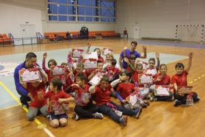 Mos Craciun a venit si la ...Handbal (Sc.11)