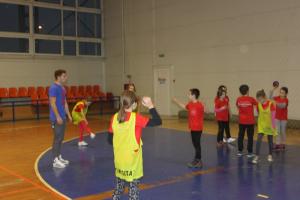 Mos Craciun a venit si la ...Handbal (Sc.11)